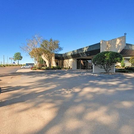 Quality Hotel Houma Exterior photo