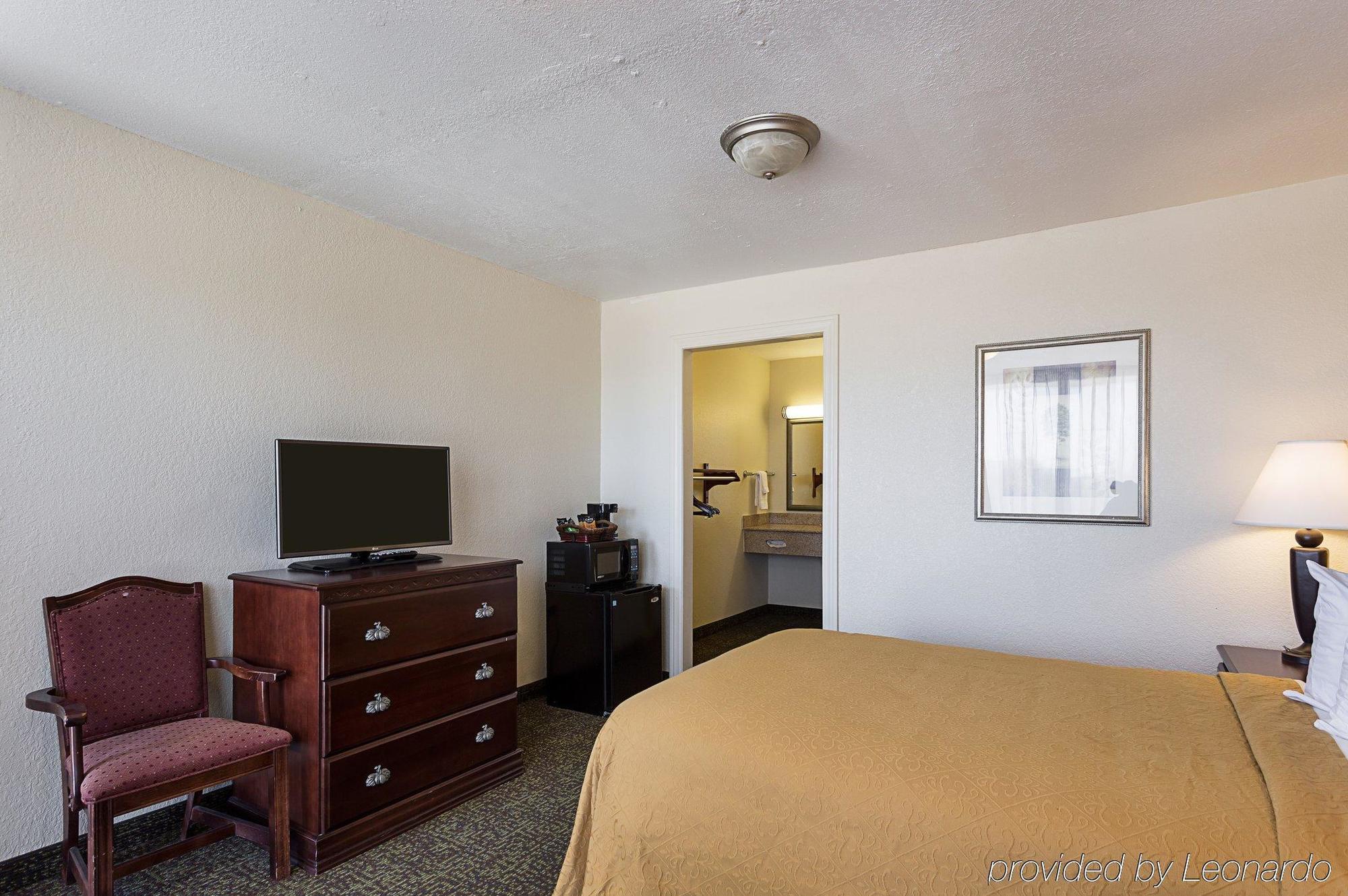 Quality Hotel Houma Exterior photo