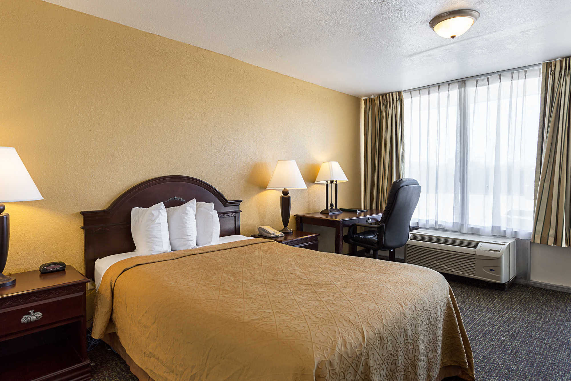 Quality Hotel Houma Room photo