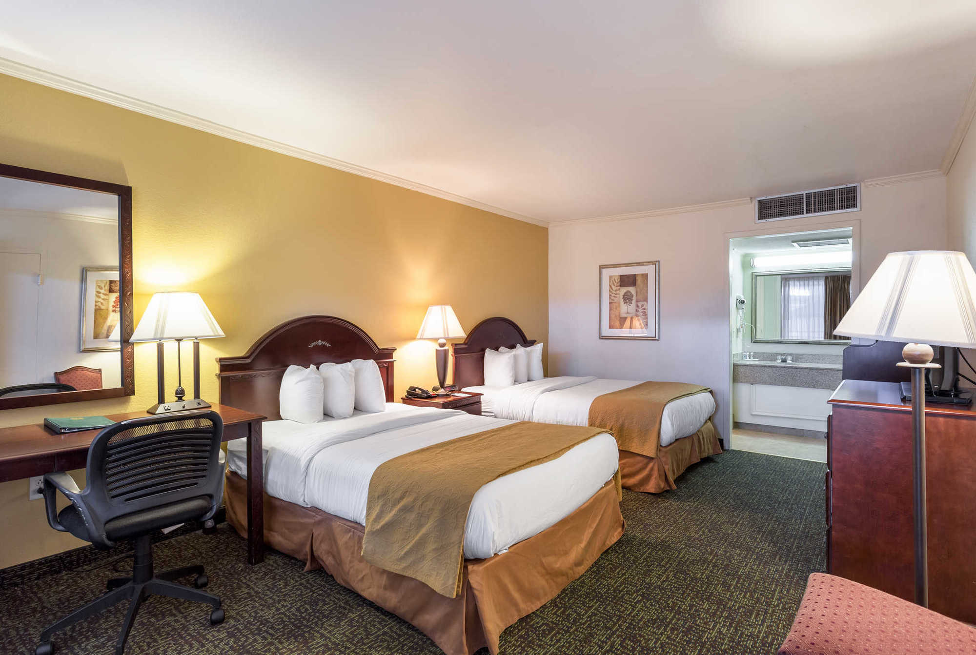 Quality Hotel Houma Room photo