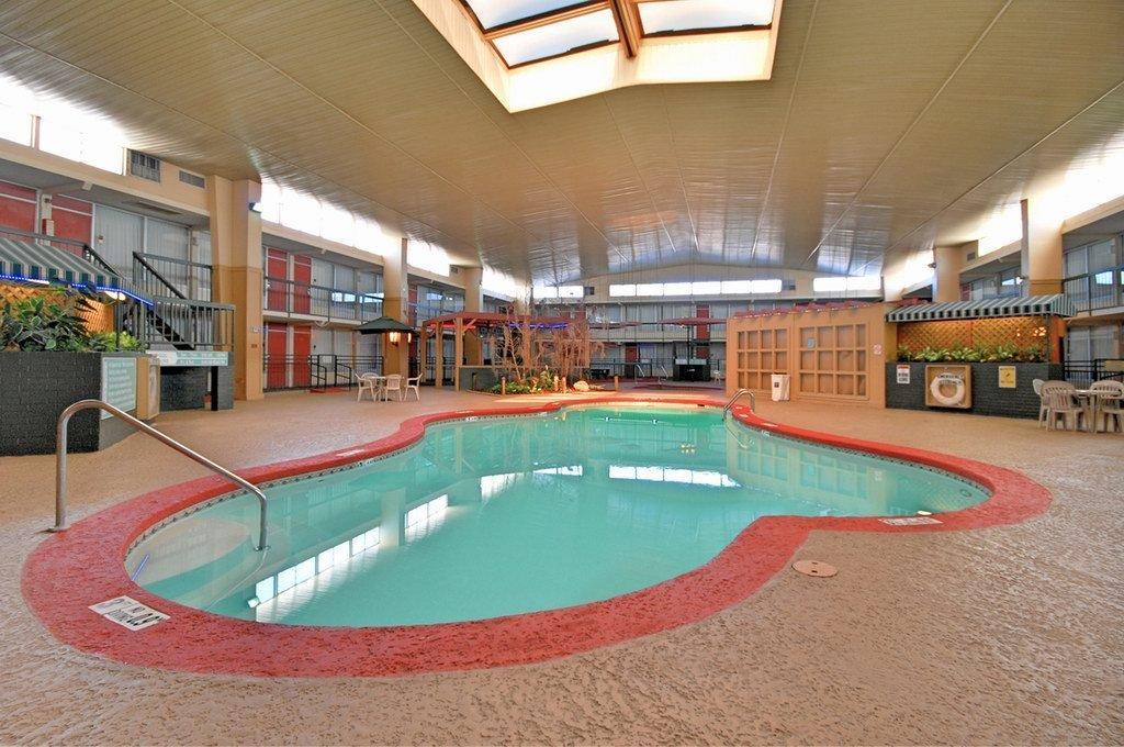 Quality Hotel Houma Exterior photo