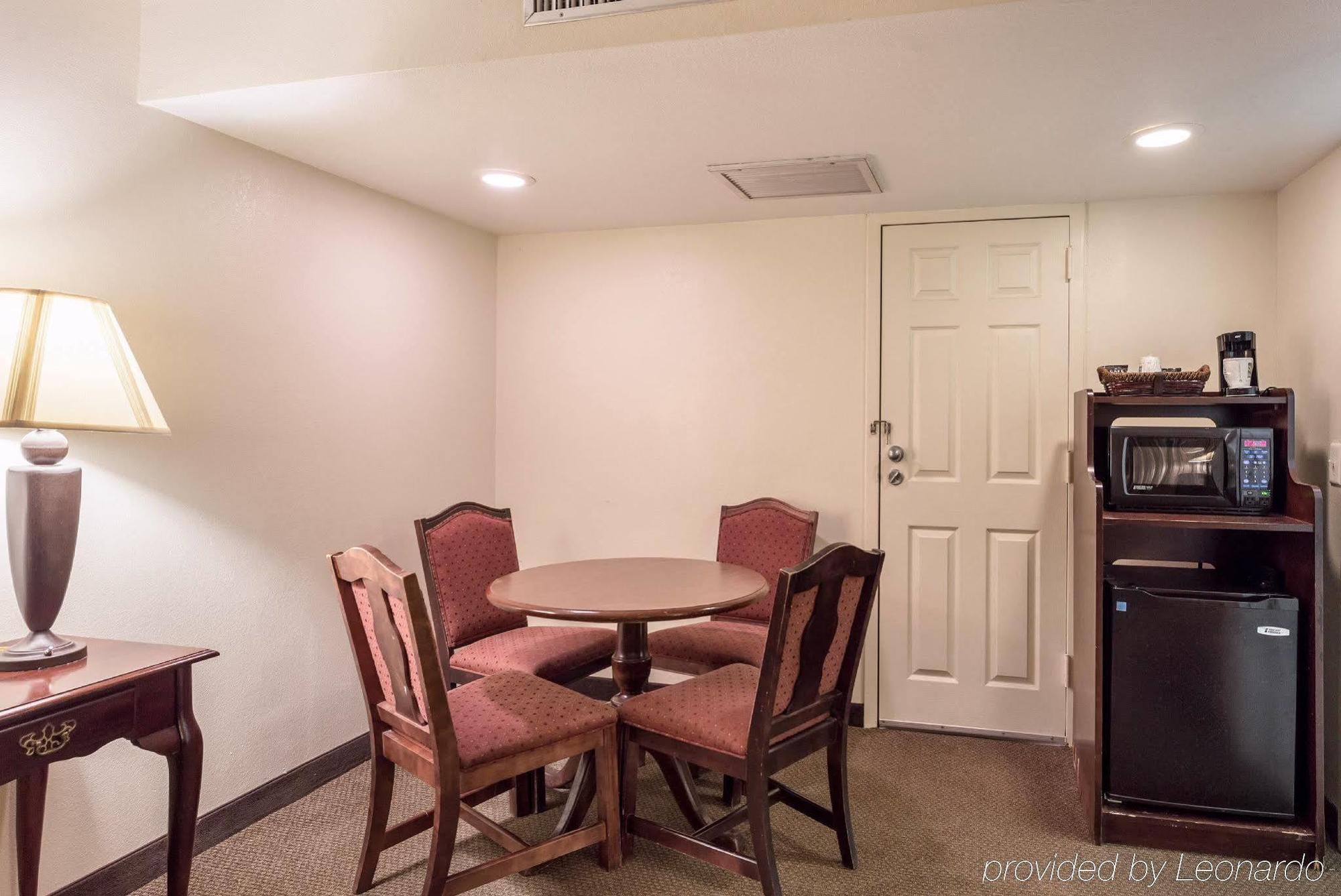 Quality Hotel Houma Exterior photo