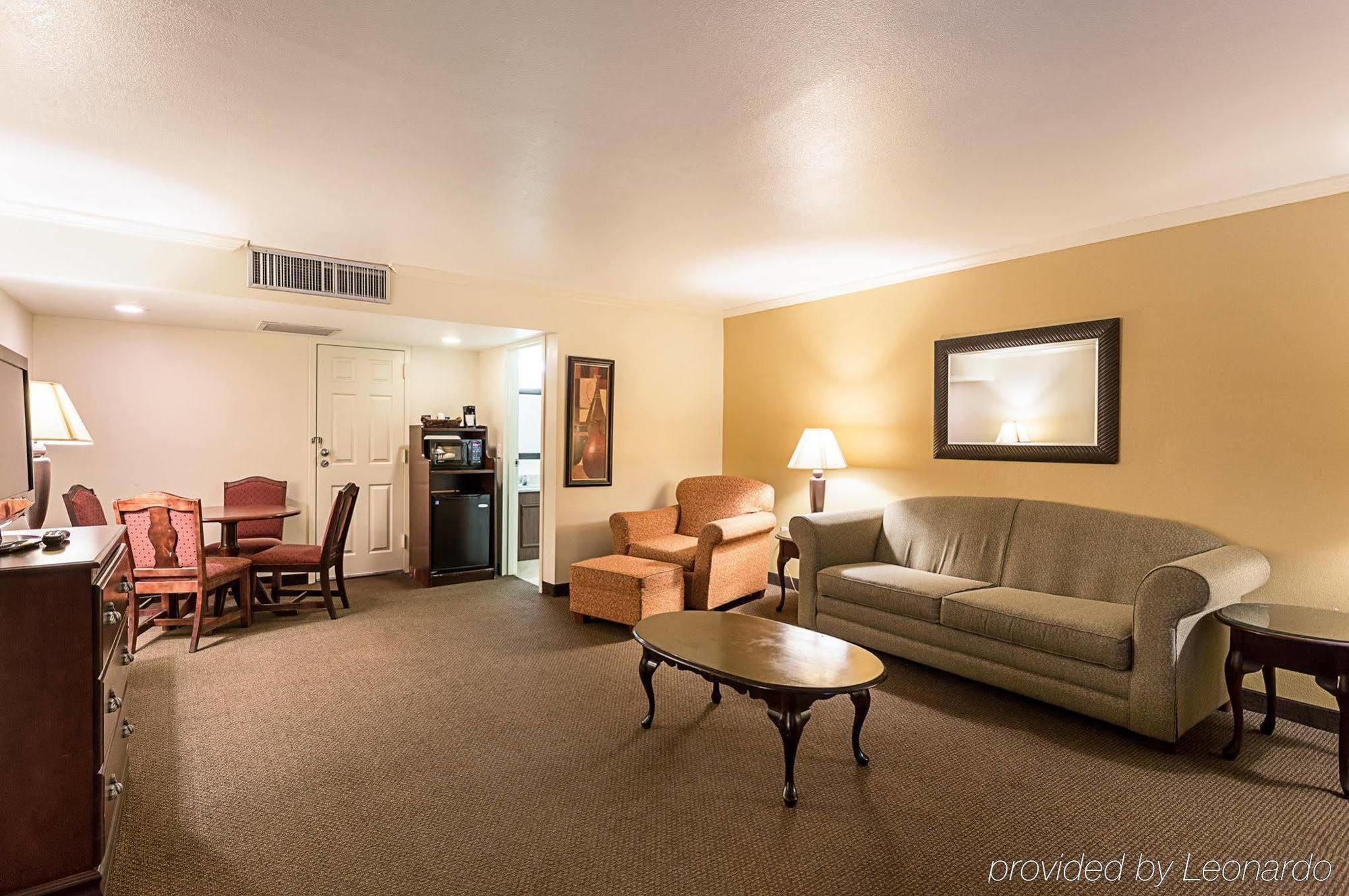 Quality Hotel Houma Exterior photo